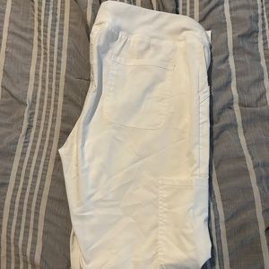 Cherokee white scrub set